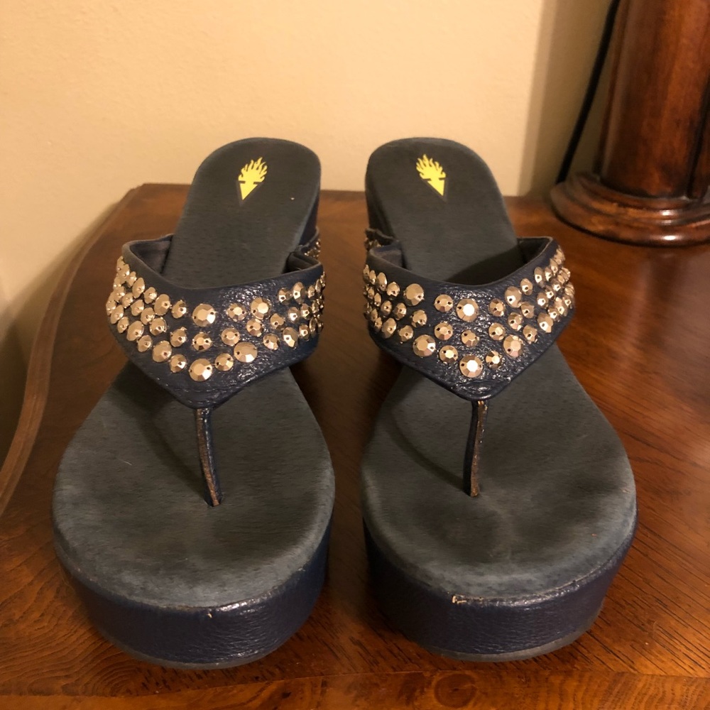 Navy Volatile Wedges